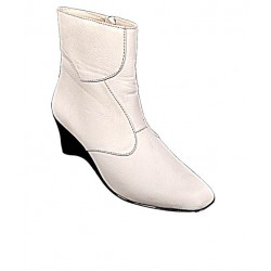 Jolly Jolla White Fab Boots